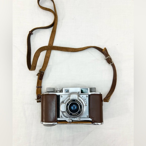 Ricoh 35 35mm Film Rangefinder Camera with Ricomat 4.5cm f/3.5 Lens - Picture 4 of 12